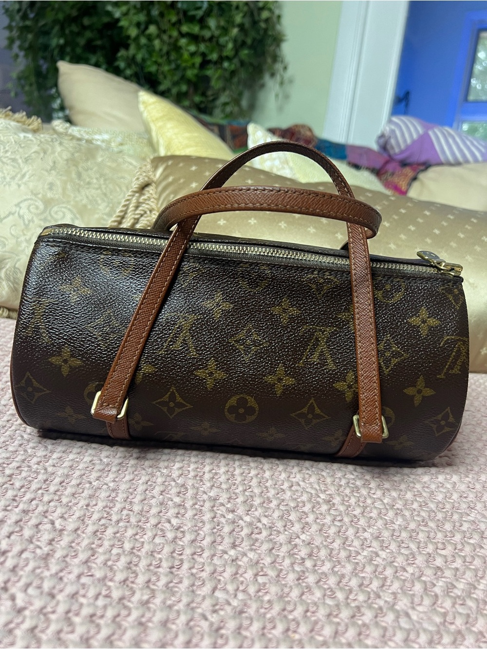 Louis Vuitton Vintage Monogram Papillon 26 Bag Purse w/ COA Dust Bag 2001